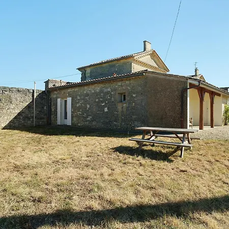 Le Chateau Saint-georges モンターニュ